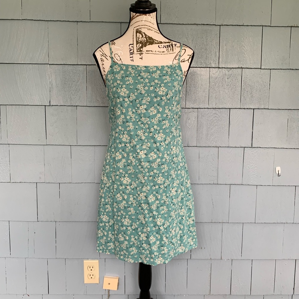 American Eagle Tie Back Floral Dress